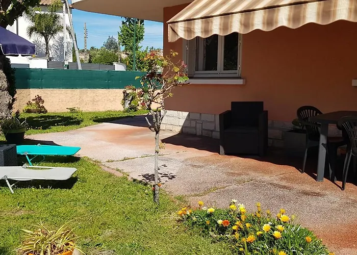Bas De Rez De Jardin *